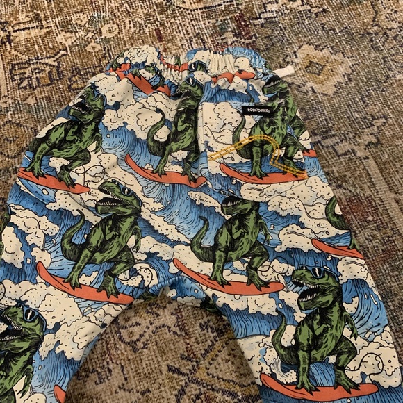 Rock your Kid Surfing Dinosaur Sweatpants - Picture 3 of 4